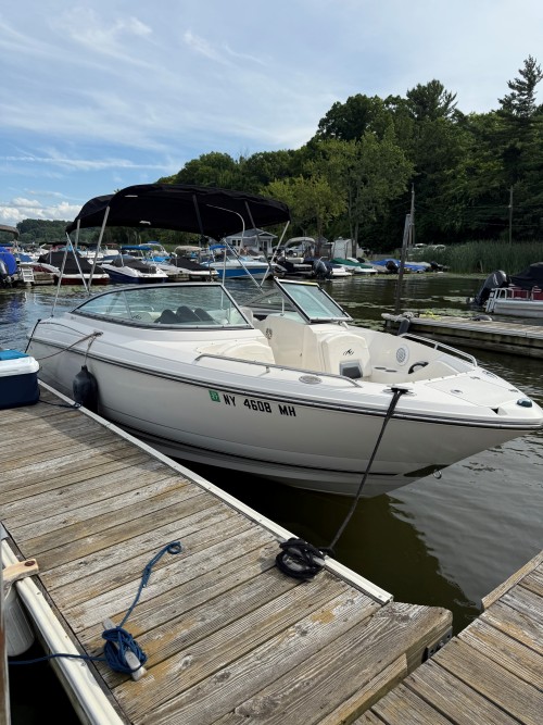 2010 MONTEREY 234 FS OPEN BOW W/ 5.7 MERCRUISER I/0 W/ 2013 EAGLE DOUBLE AXLE TRAILER