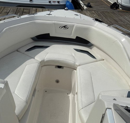 2010 MONTEREY 234 FS OPEN BOW W/ 5.7 MERCRUISER I/0 W/ 2013 EAGLE DOUBLE AXLE TRAILER