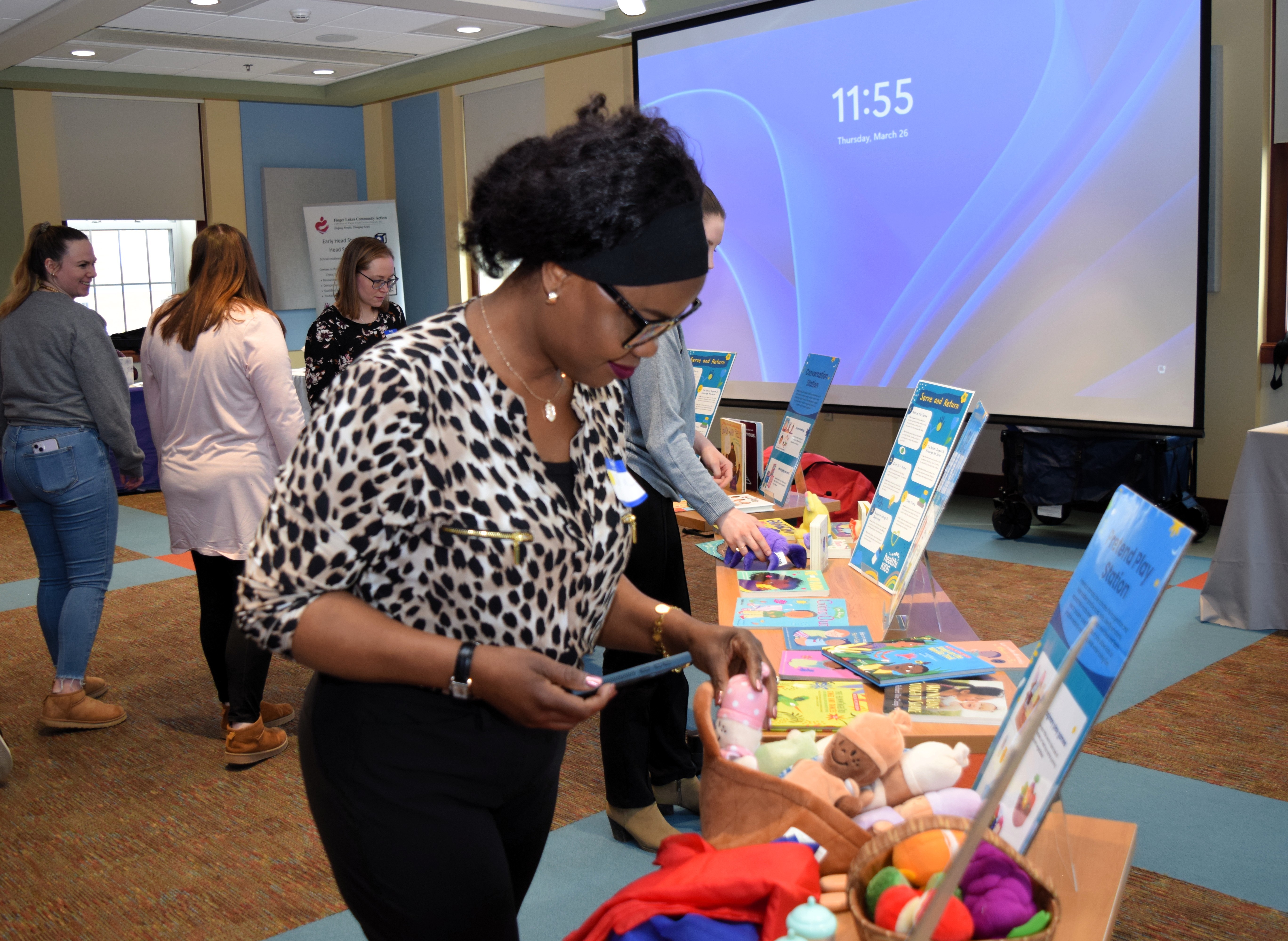 Play, talk, repeat: Inside Infant–Toddler Play Days