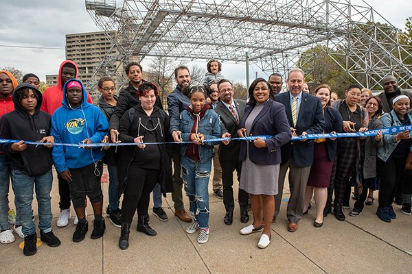 Mayor Warren Cuts Ribbon on Downtown Play Walk