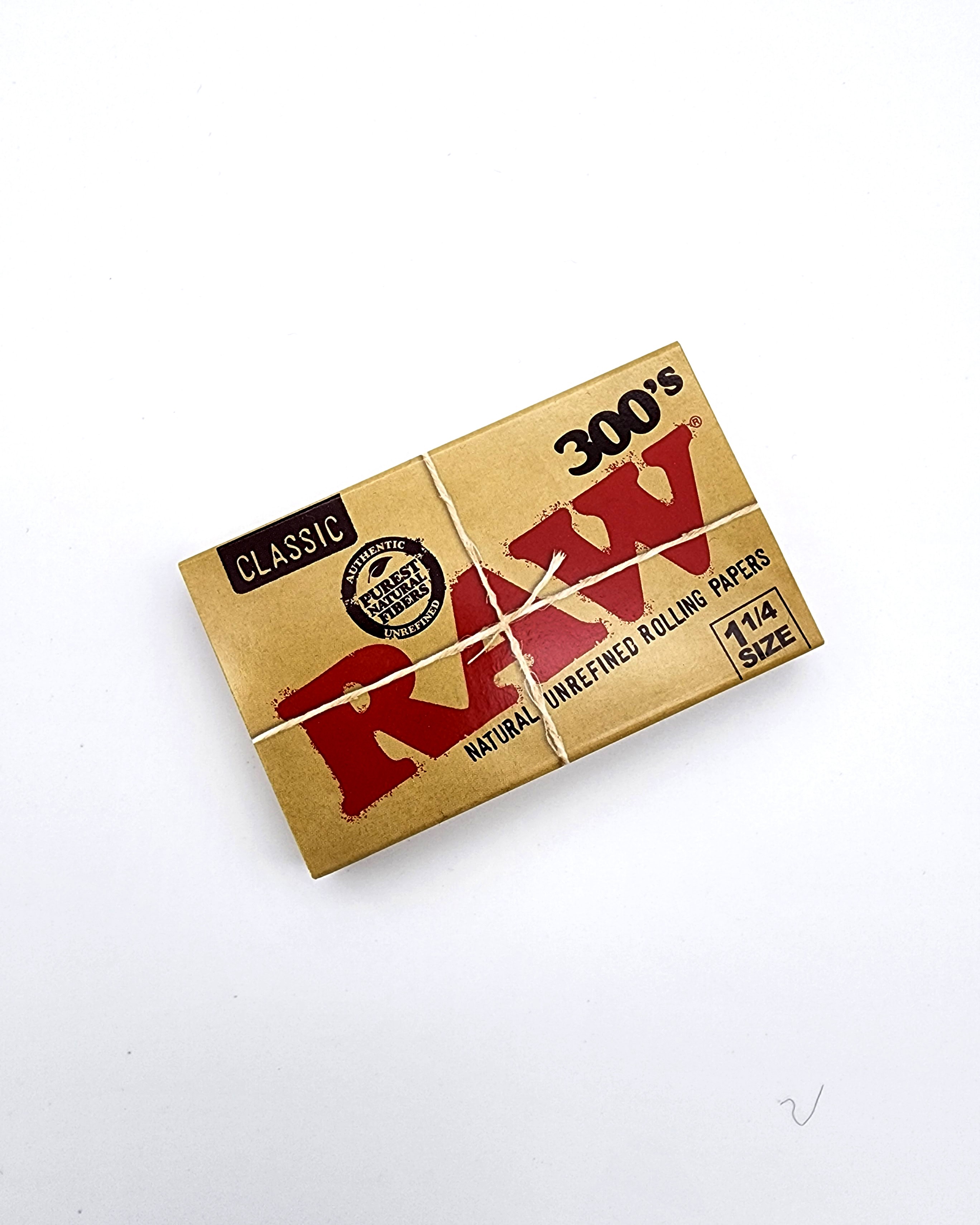 Raw 300's Classic 1 1/4 Size Paper