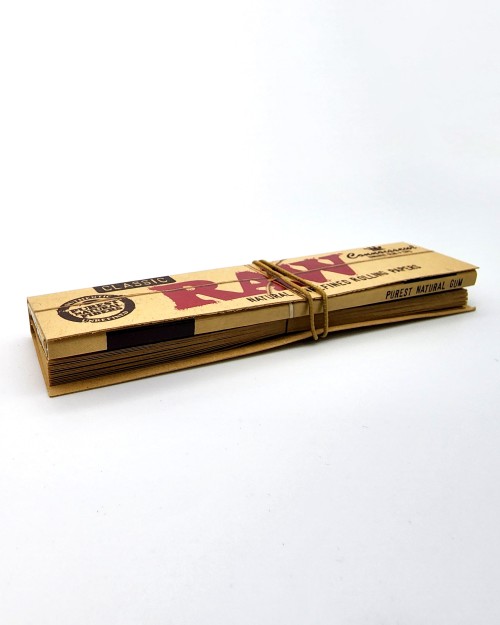 Raw Classic 1 1/4 Size Connoisseur ( Paper+Tips)