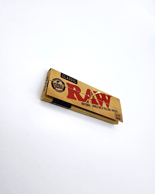 Raw Classic 1 1/4 Size Paper