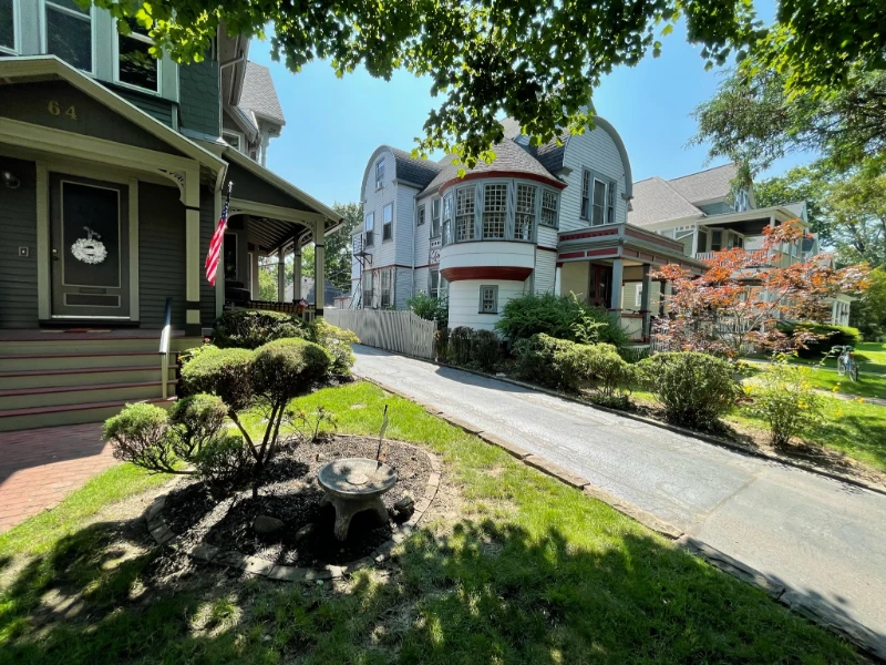 landscaping around walkway